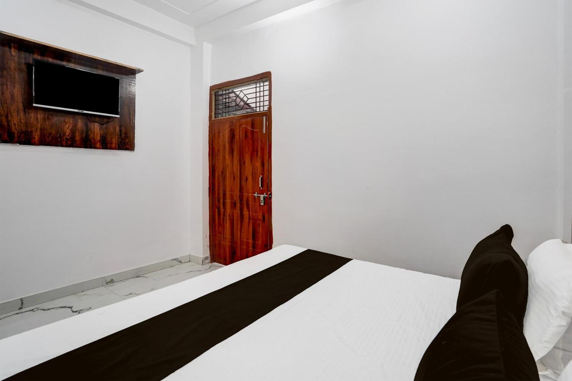 Hotel O Lucky Inn Prayagraj Exterior photo